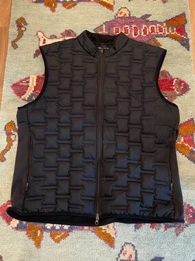 Nike Aeroloft Men's Black Running Vest Puffy Insulated